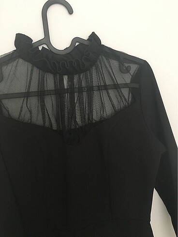 38 Beden Trendyolmilla Kısa Siyah Tül Detaylı Elbise