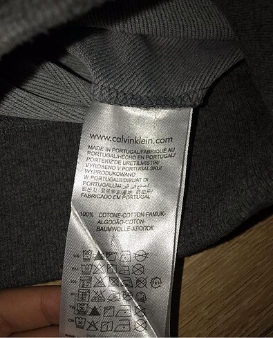 l Beden Calvin Klein sweatshirt