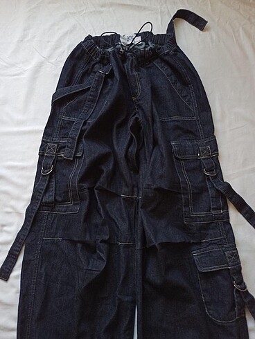 urban outfitters baggy jean
