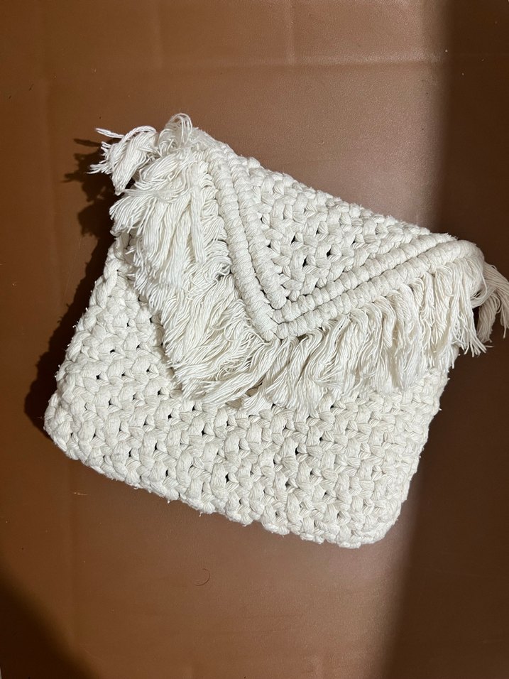 Beyaz Püsküllü Örgü Kadın Çapraz Çanta - Görsel 2