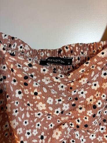 m Beden Çiçekli crop bluz