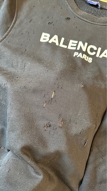 Balenciaga Balenciaga yırtık detaylı sweatshirt