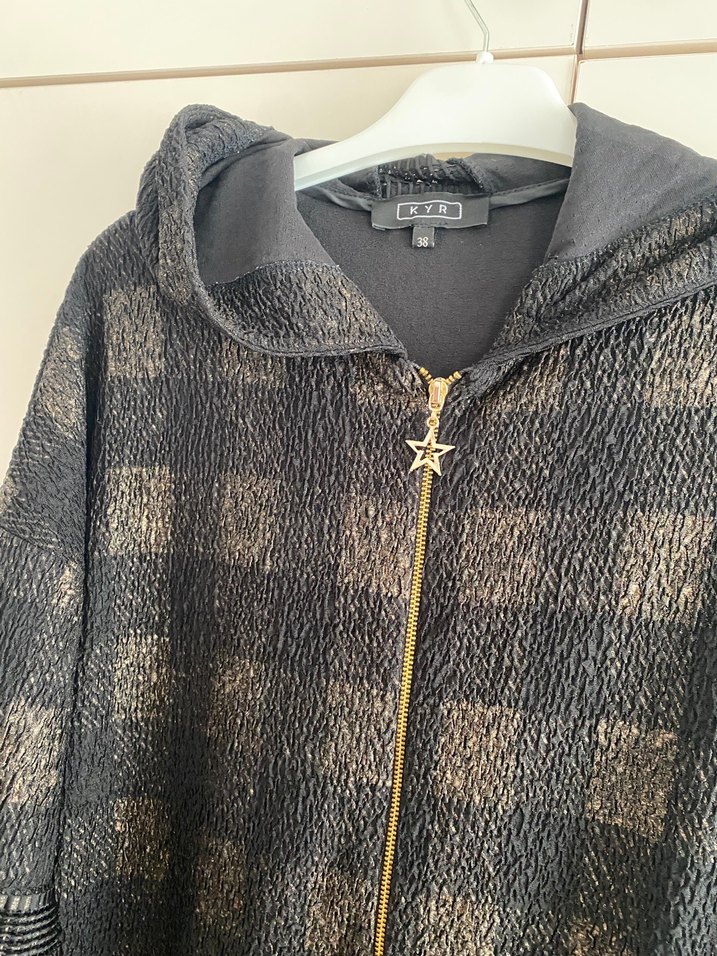 Kapüşonlu Siyah Uzun Ceket - Görsel 3