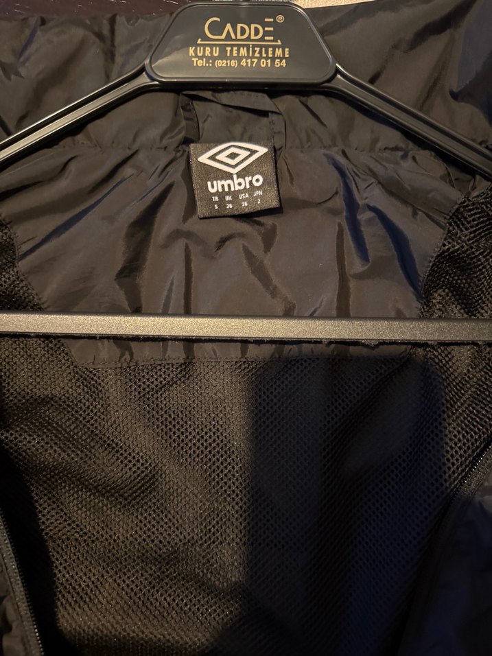 Orjinal Umbro Erkek Fermuarlı İnce Yağmurluk - Görsel 4
