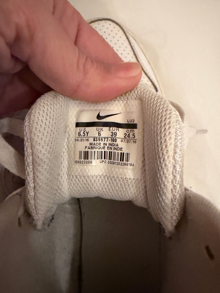 Nike Beyaz Kadın Spor Ayakkabı Bağcıklı - Görsel 5