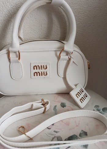 Miu Miu Beyaz Deri Kadın Çanta