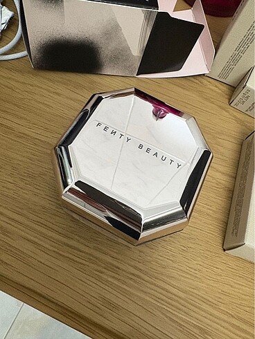 Fenty Pudra