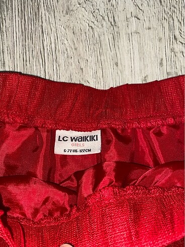 6 Yaş Beden Lc waikiki kırmızı etek