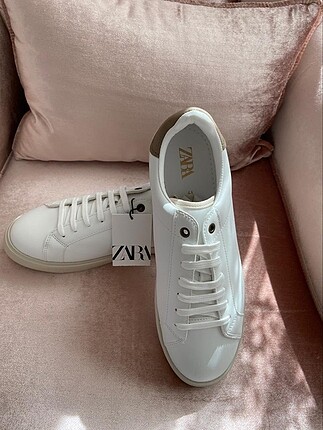 Zara Sneaker