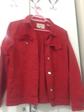 Kırmızı kot ceket