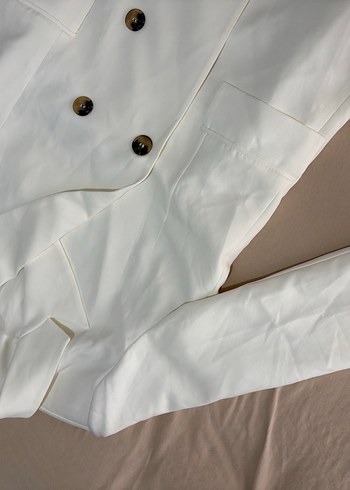 Düğmeli Beyaz Kadın Blazer - Görsel 4