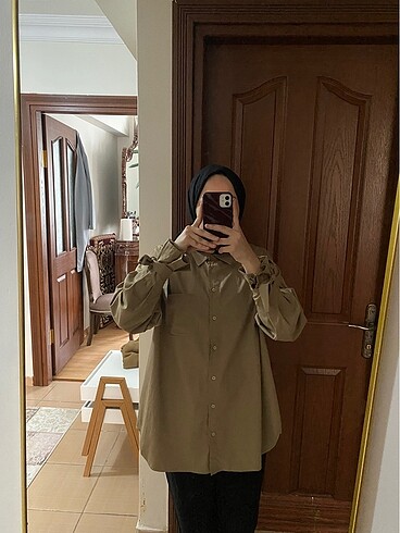 Vesna Kolları Büzgülü Gömlek - Görsel 9