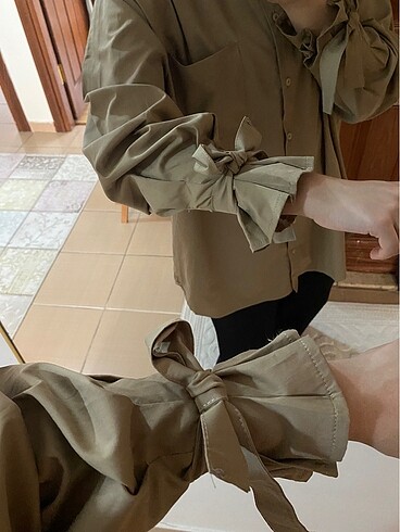 Vesna Kolları Büzgülü Gömlek - Görsel 10