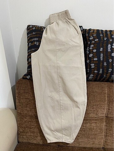 Beli lastikli pantolon