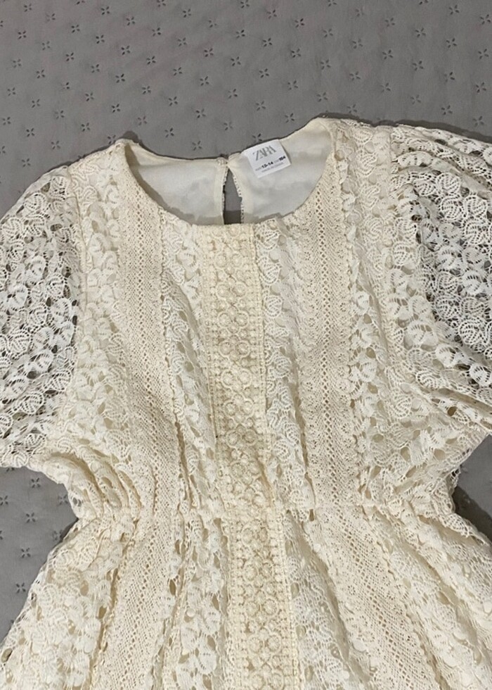 Zara Dantelli Elbise - Görsel 3