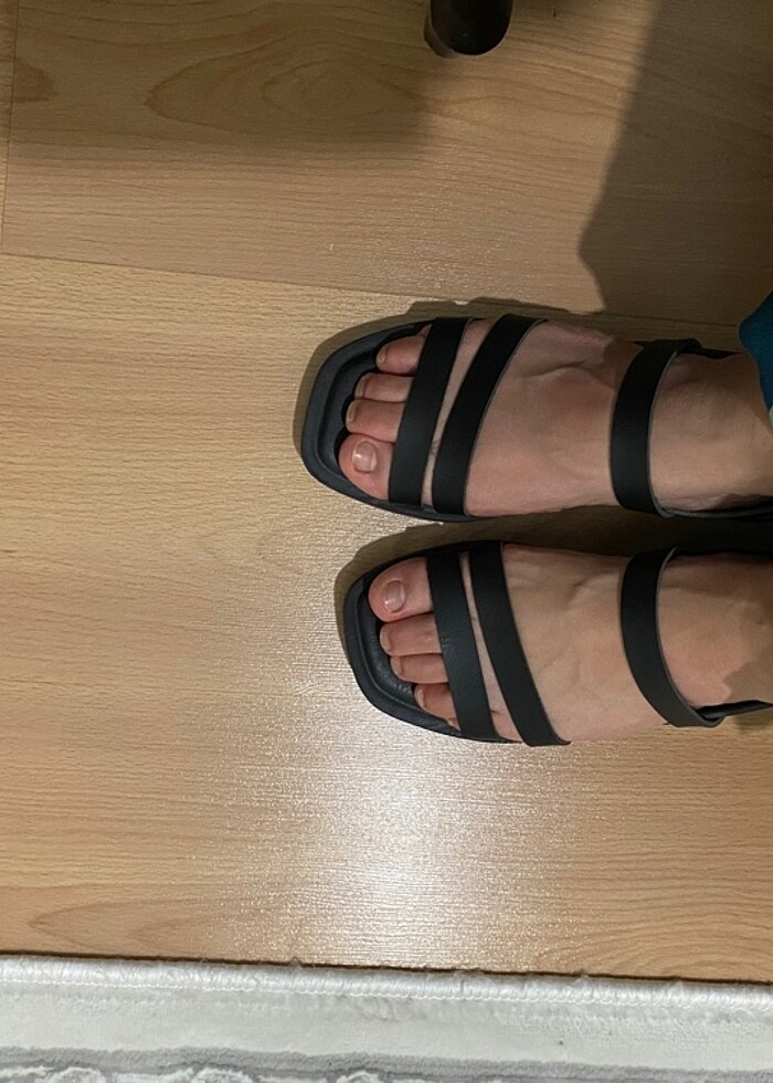 Siyah Sandalet - Görsel 4