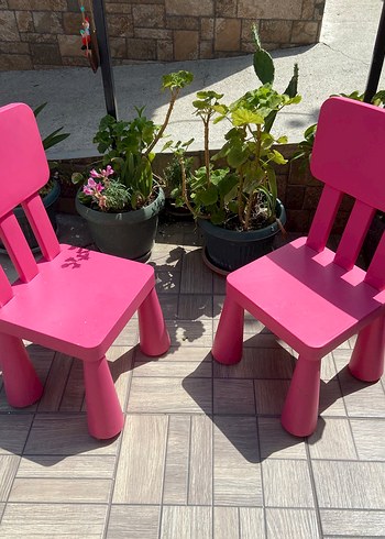 Renkli Pembe Çocuk Sandalyesi