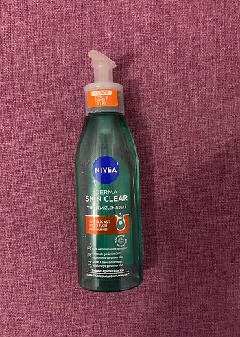 Nivea Derma Skin Clear Yüz Temizleme Jeli