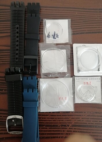 Swatch SWATCH MARKA saatin camları ve kordonları değiştirilir