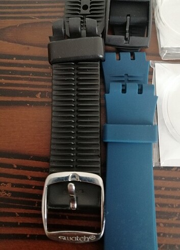 Beden siyah Renk SWATCH MARKA saatin camları ve kordonları değiştirilir