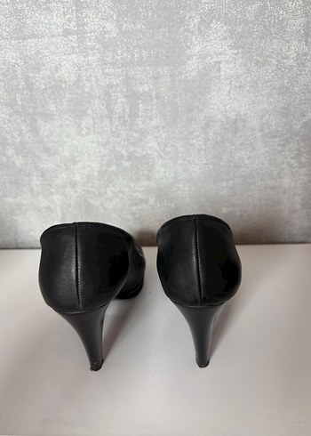 38 Beden Siyah Rugan Stiletto Topuklu Kadın Ayakkabı