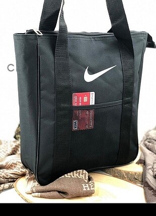 Nike çanta