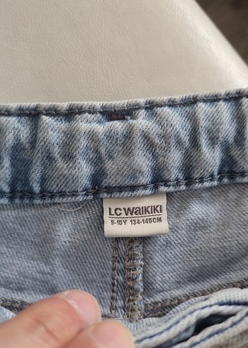 LC Waikiki kiz cocuk kot şort