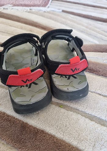 28 Beden siyah Renk Erkek Çocuk Siyah Kayışlı Kauçuk Sandalet