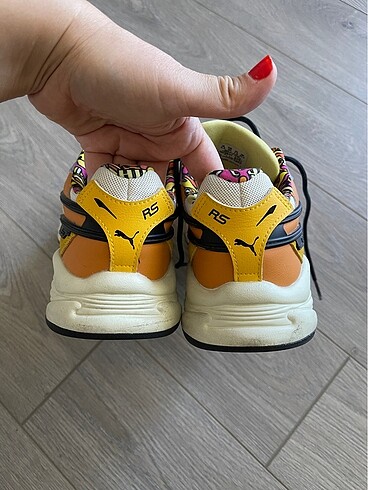 40 Beden turuncu Renk Puma Rs
