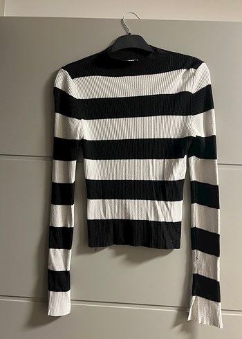 Pull and Bear Siyah Beyaz Çizgili Kadın İnce Triko body