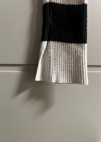 m Beden Pull and Bear Siyah Beyaz Çizgili Kadın İnce Triko body