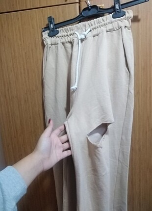 Bol paça bej rengi eşofman