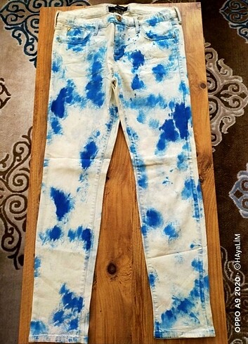 Batik desen renkli pantolon mavi beyaz