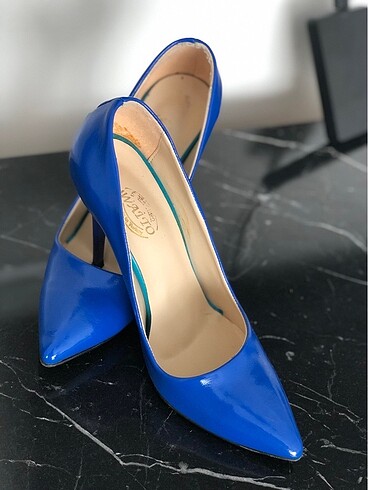 Diğer Saks mavi stiletto