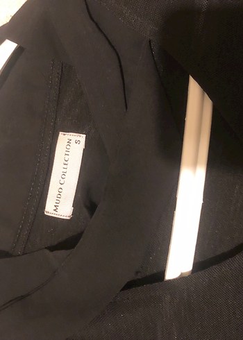 Siyah V Yaka Kolsuz bluz - Görsel 3