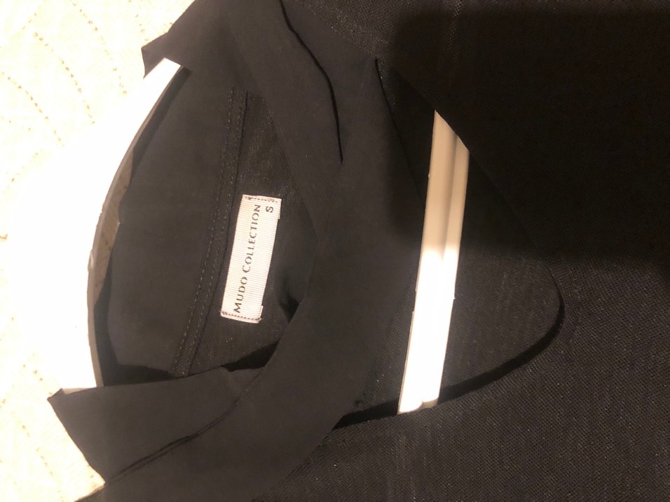 Siyah V Yaka Kolsuz bluz - Görsel 3