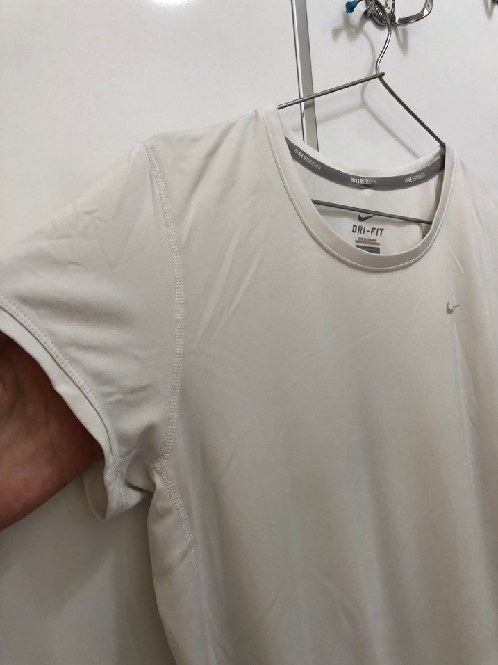 Kadın Beyaz Kısa Kollu Spor Tişört - Görsel 3