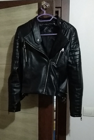 siyah deri ceket