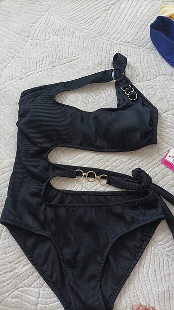 Mayo bikini