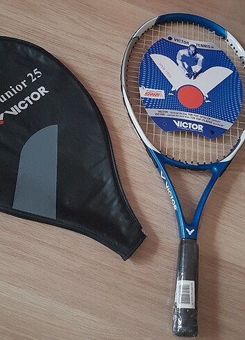 Tenis raketi