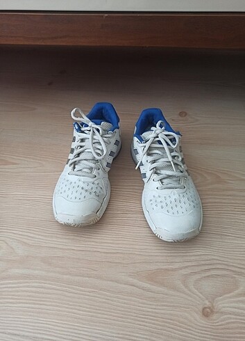 38 Beden beyaz Renk Adidas ayakkabı