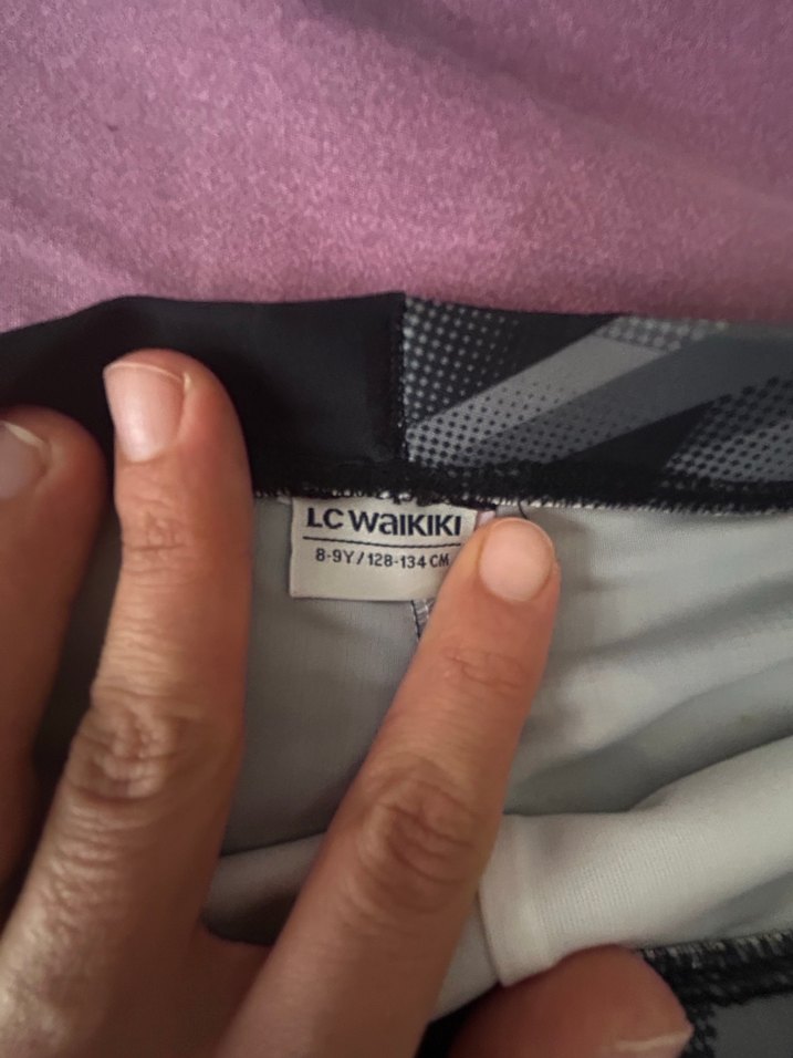 Çocuk Renkli Desenli Mayo ve Şort Seti - Görsel 2