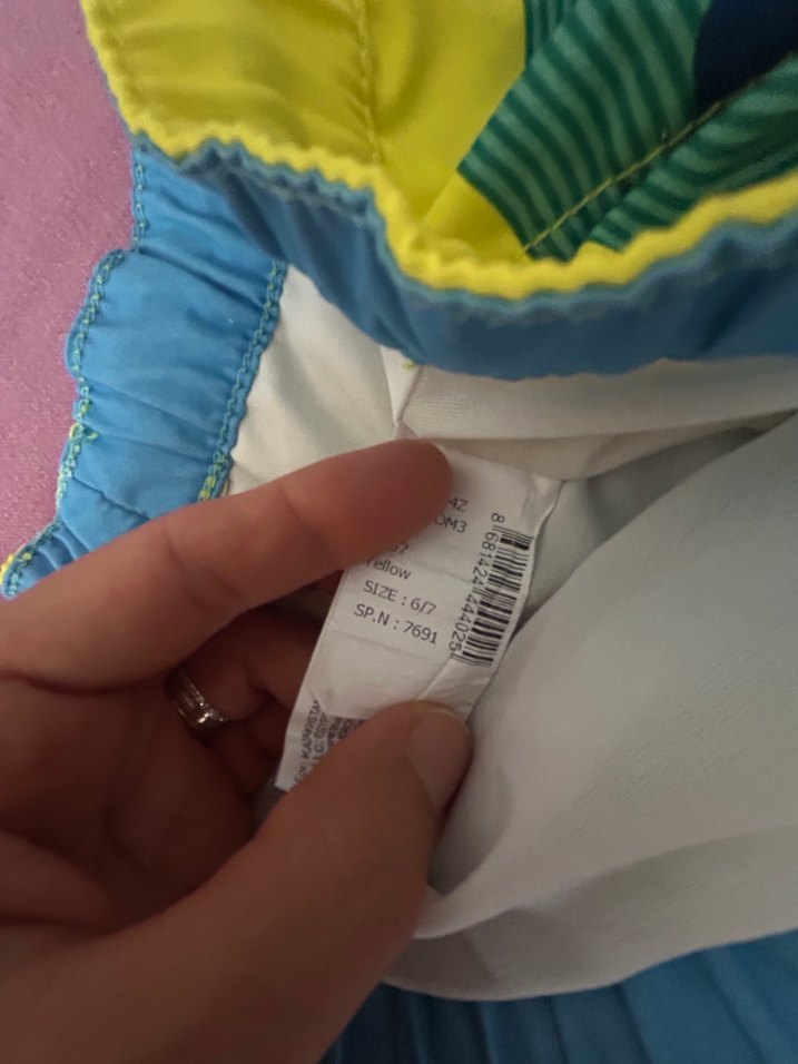 Çocuk Renkli Desenli Mayo ve Şort Seti - Görsel 3