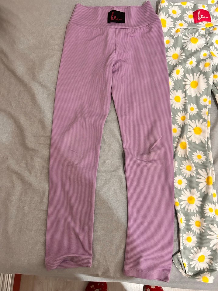 Kız Çocuk Mor ve Papatya Desenli Tayt - Görsel 2