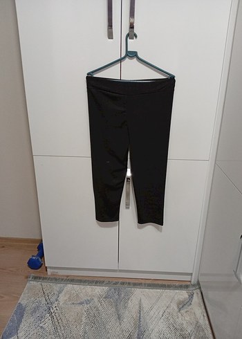 xl Beden siyah Renk Kadın Siyah Beli Kemerli likralı Kumaş tayt.bel 38 boyu 70 cm.