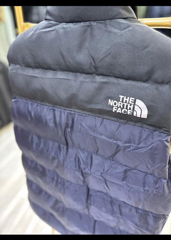 The North Face Siyah Kolsuz Şişme Yelek - Görsel 2