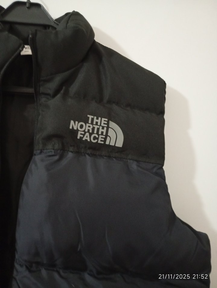 The North Face Siyah Kolsuz Şişme Yelek - Görsel 3
