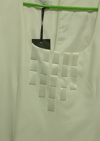 Beyaz V Yakalı astarlı de Kolsuz Elbise - Görsel 3