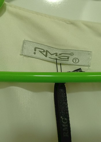 Beyaz V Yakalı astarlı de Kolsuz Elbise - Görsel 6