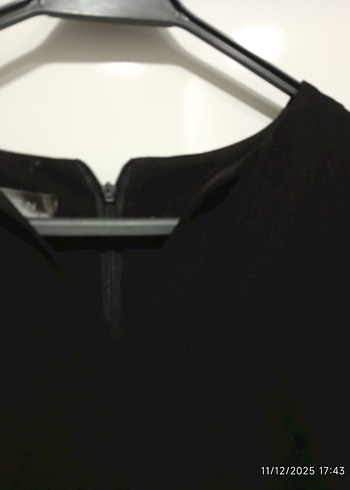 V Yaka Kısa Kollu Siyah Midi Elbise - Görsel 8